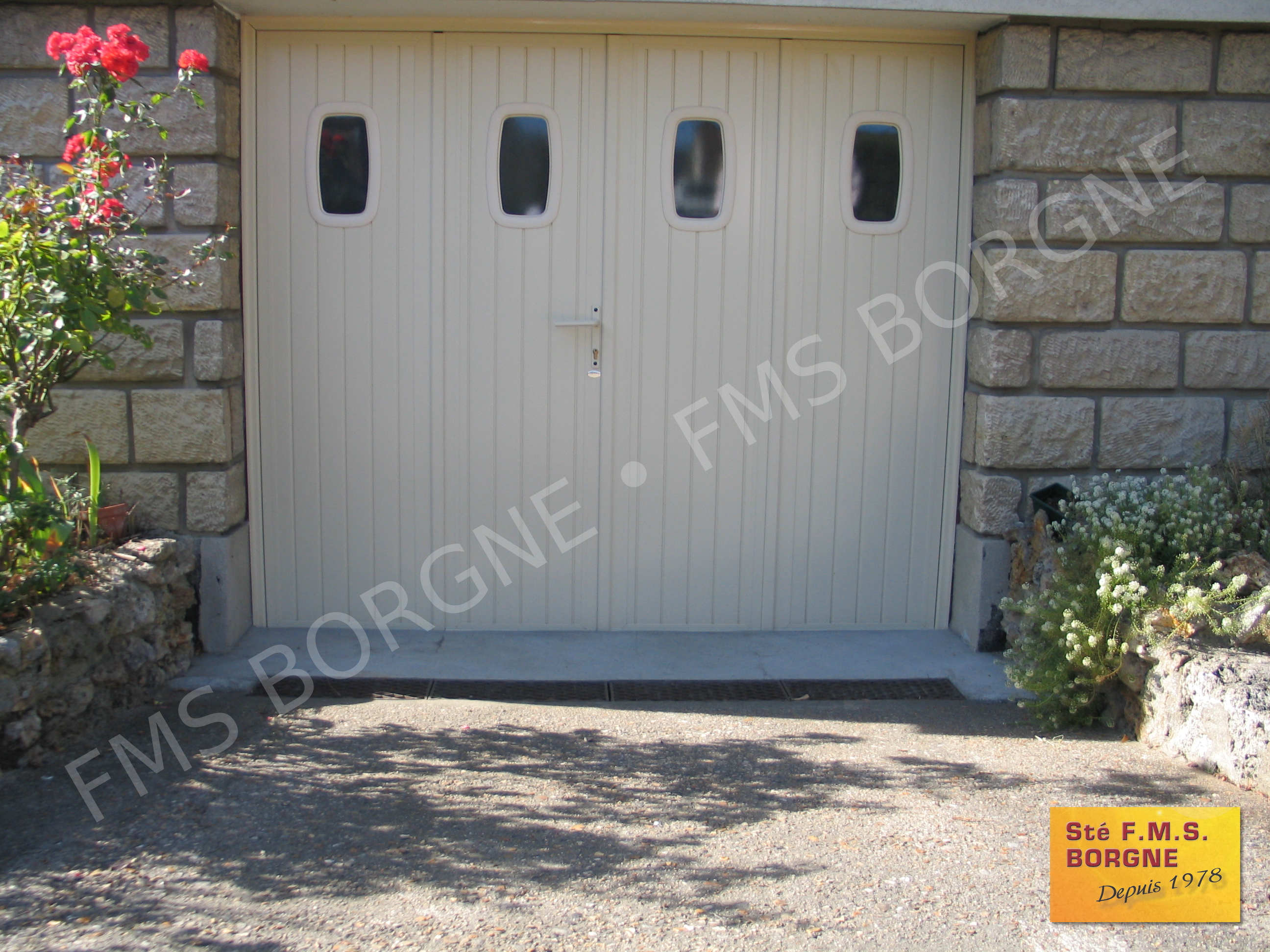 PORTES-DE-GARAGE-BATTANTES-ALU-0009