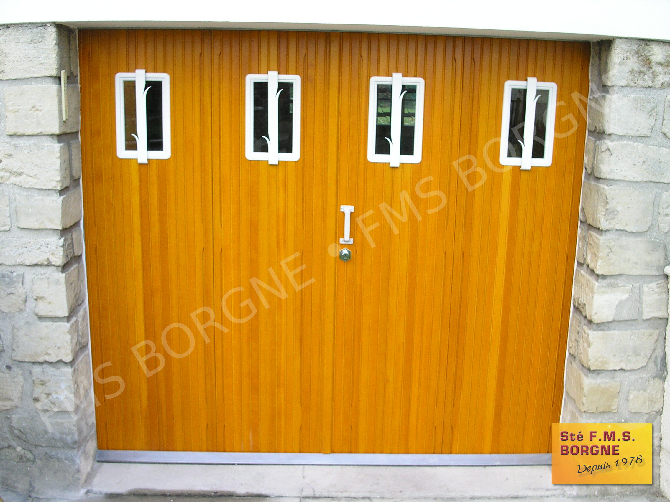 PORTES-DE-GARAGE-BATTANTES-BOIS-0004