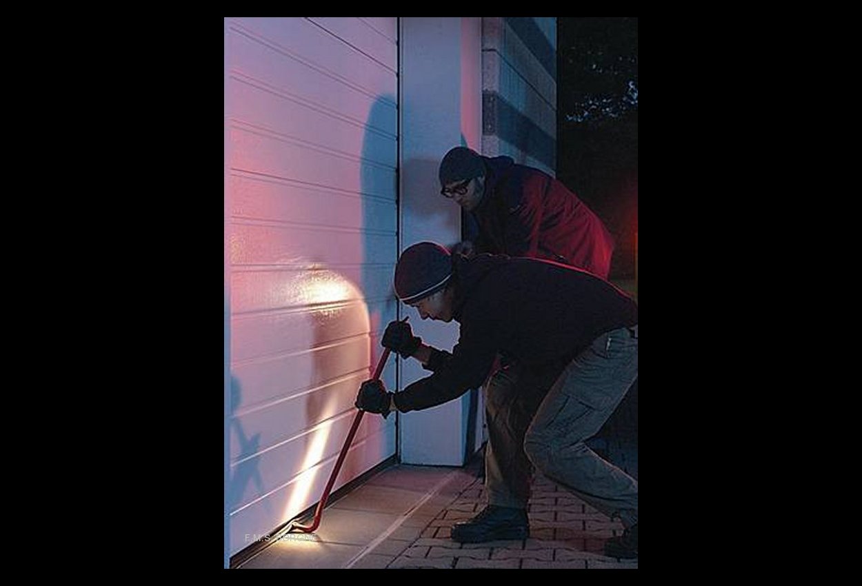 PORTES-DE-GARAGE-SECTIONNELLES-0008