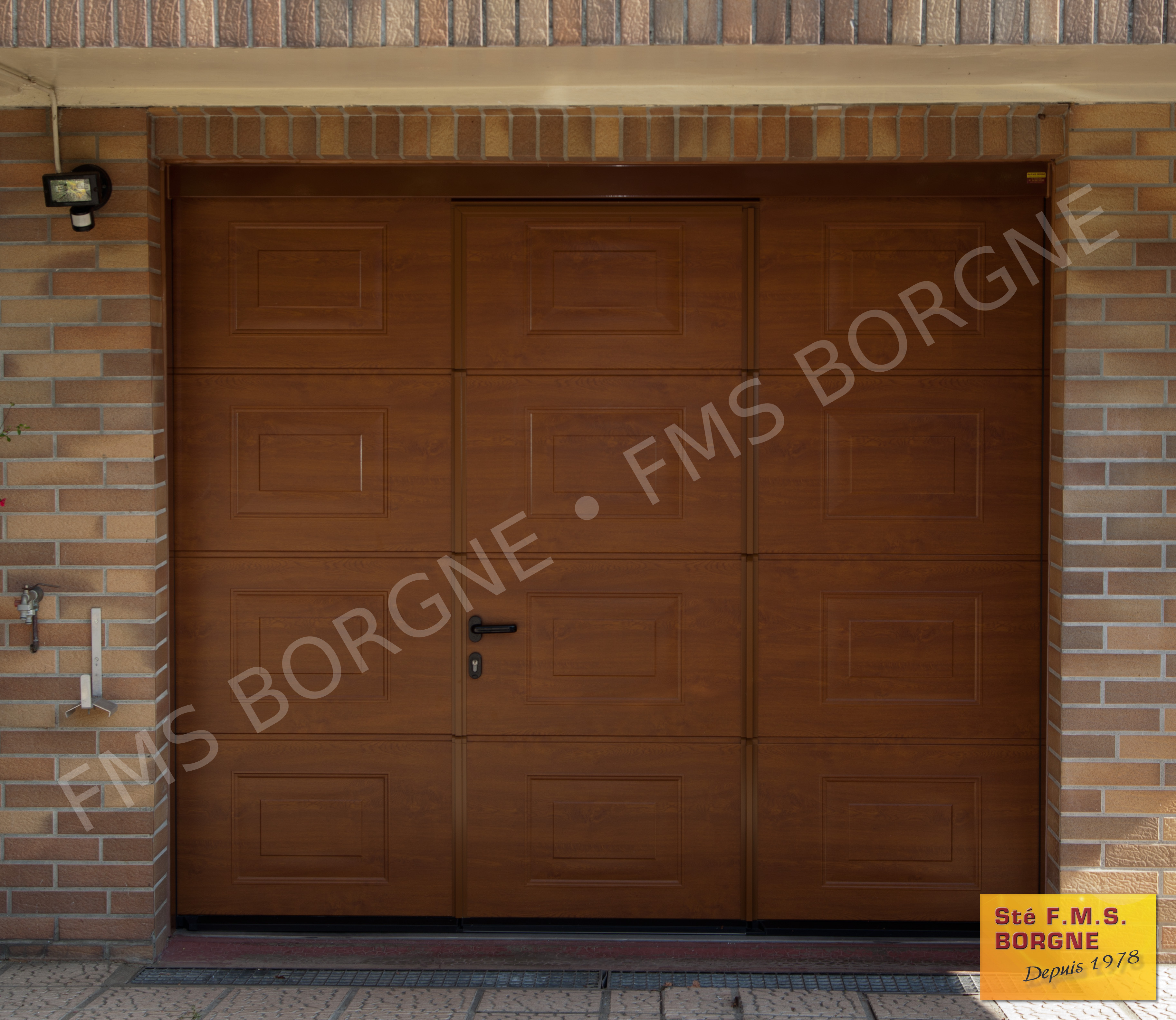 PORTES-DE-GARAGE-SECTIONNELLES-0005