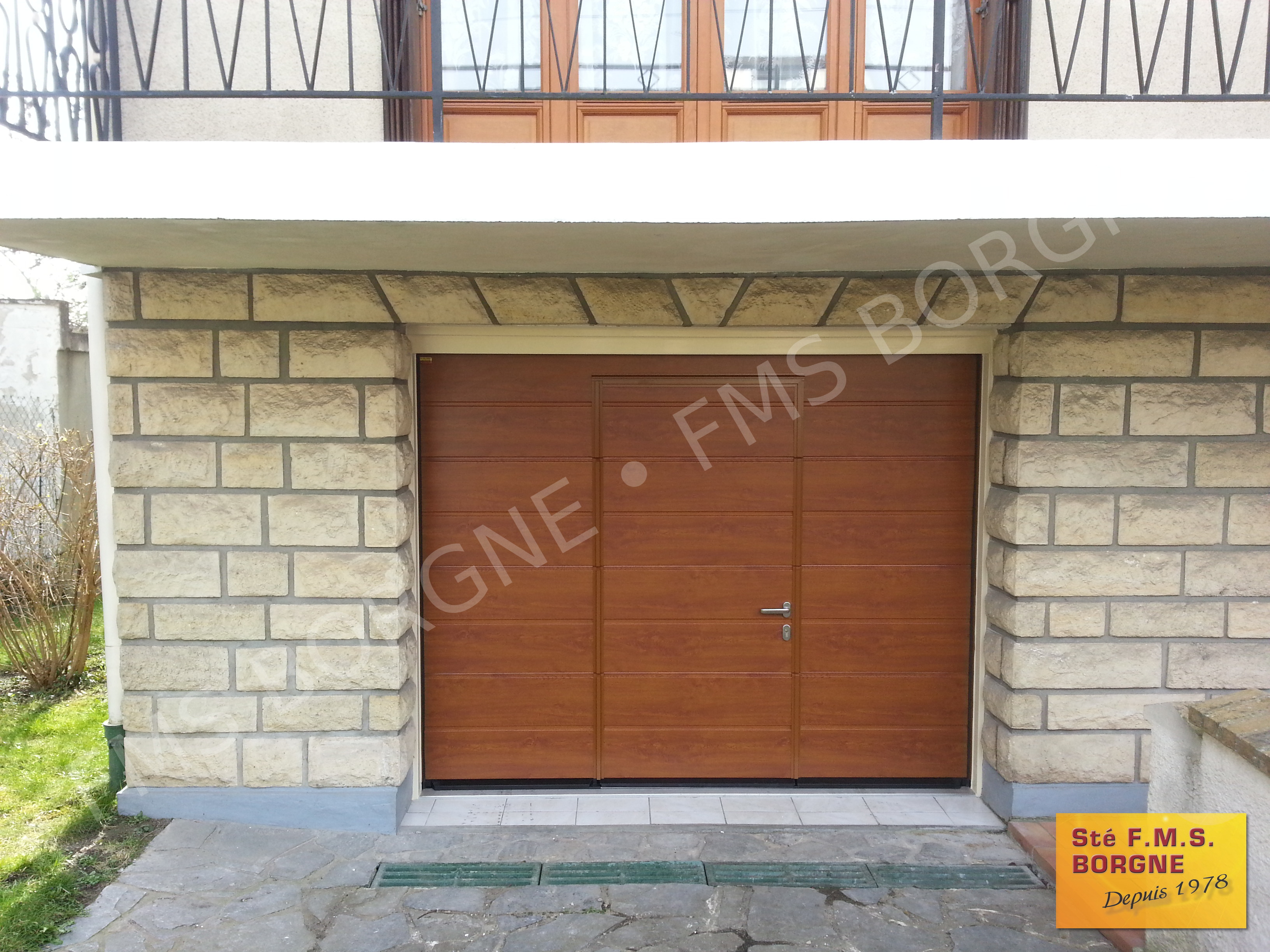 PORTES-DE-GARAGE-SECTIONNELLES-0012