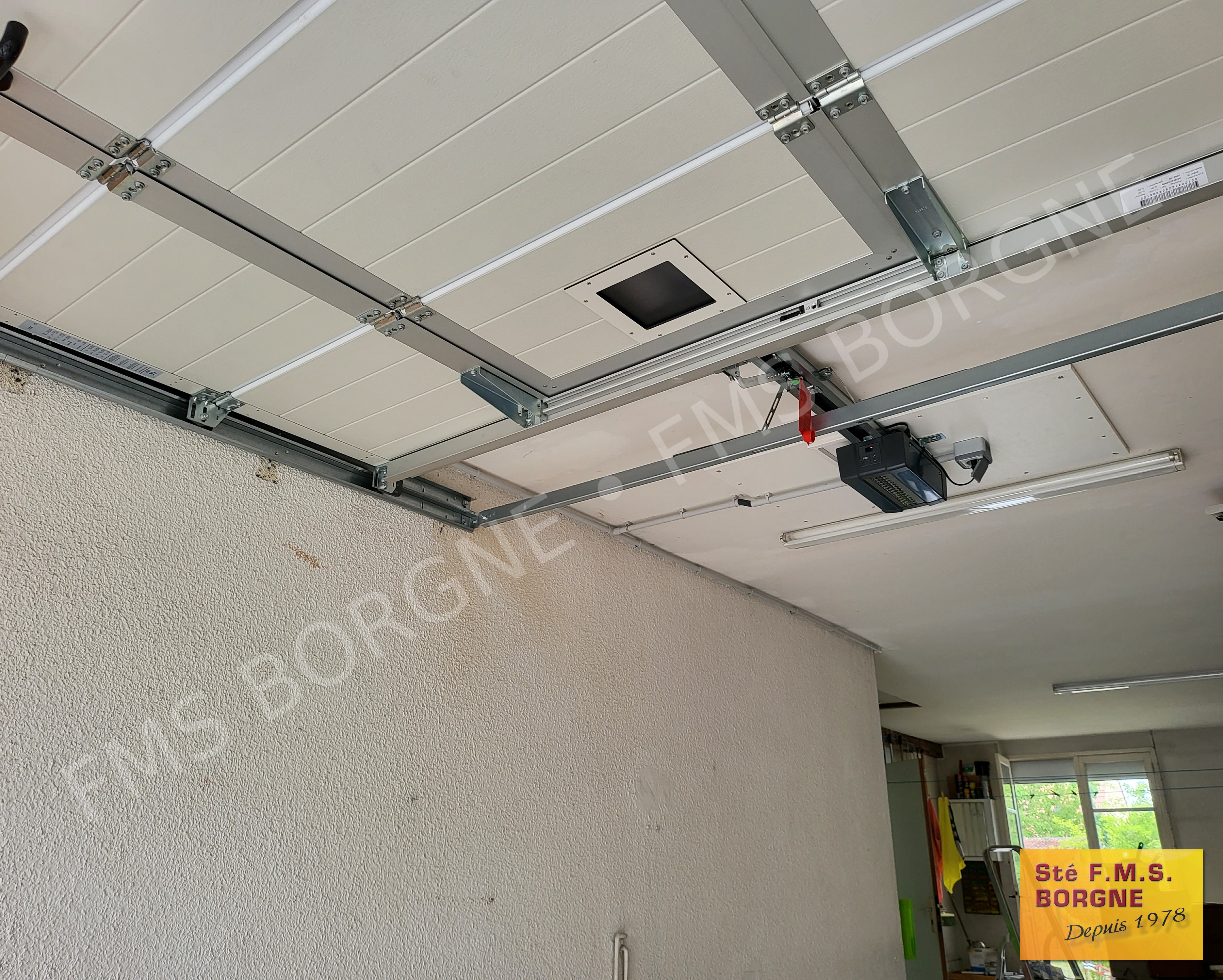 PORTES-DE-GARAGE-SECTIONNELLES-0024