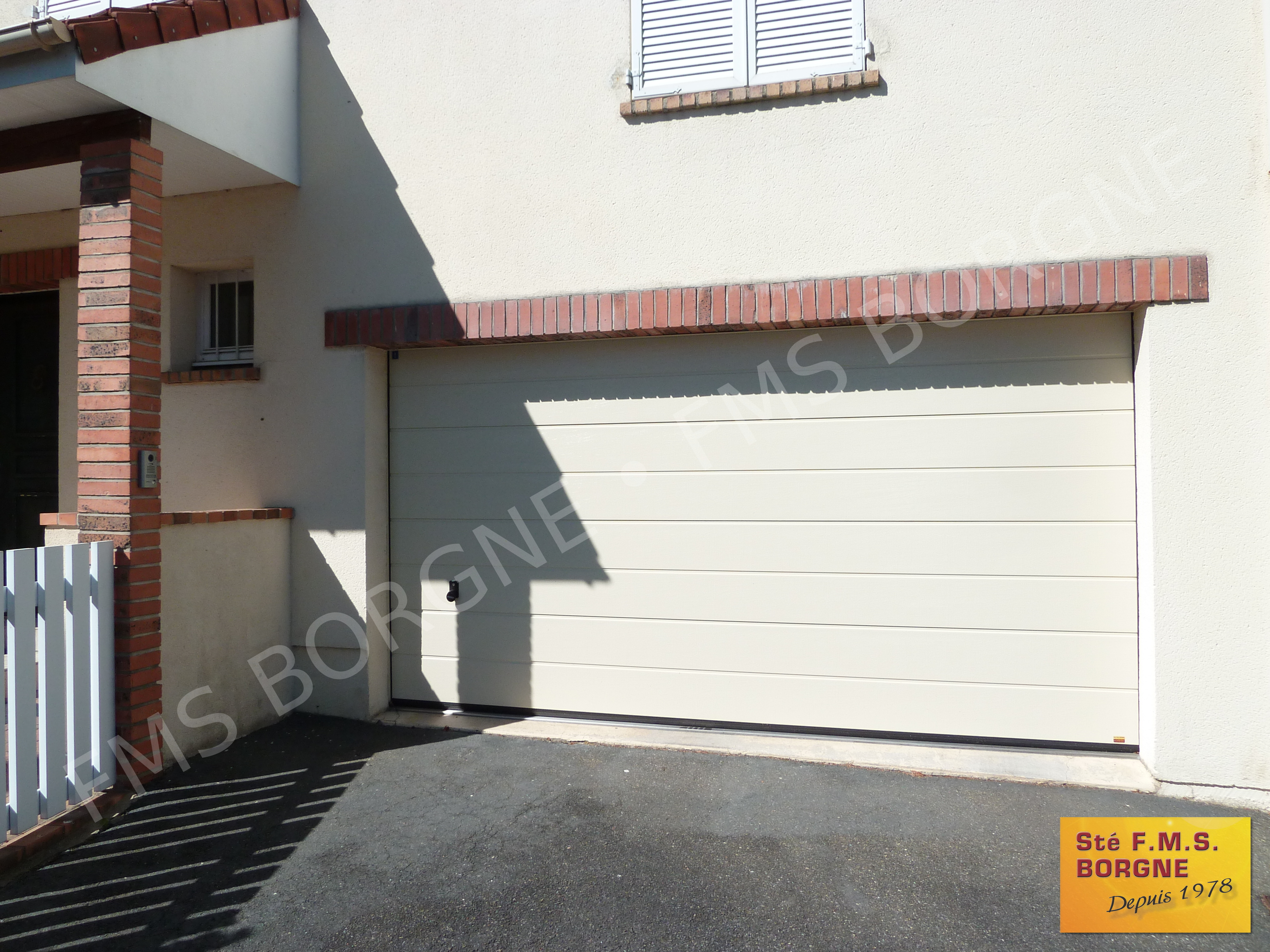 PORTES-DE-GARAGE-SECTIONNELLES-0051
