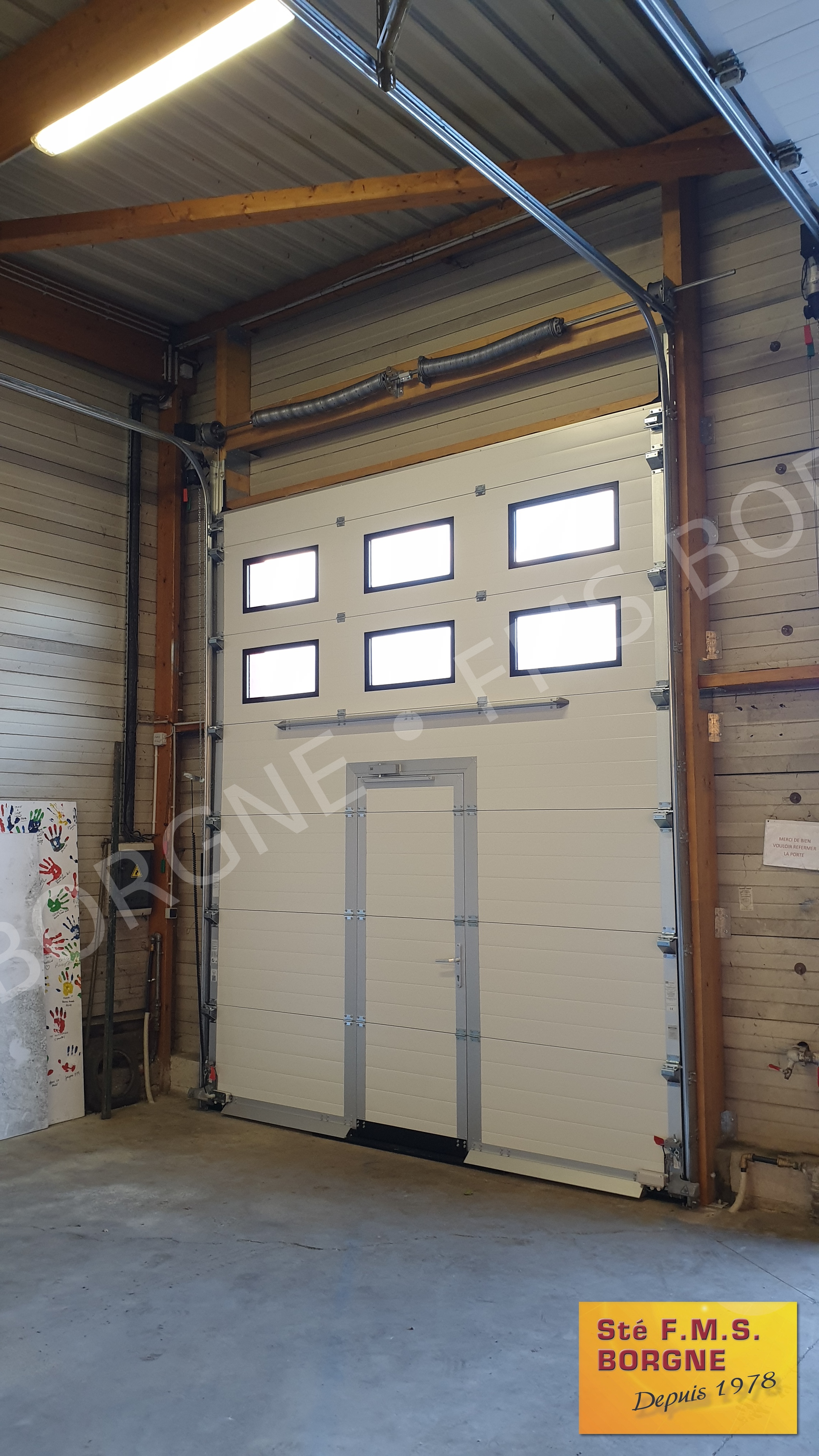 PORTES-DE-GARAGE-SECTIONNELLES-INDUSTRIELLES-0001