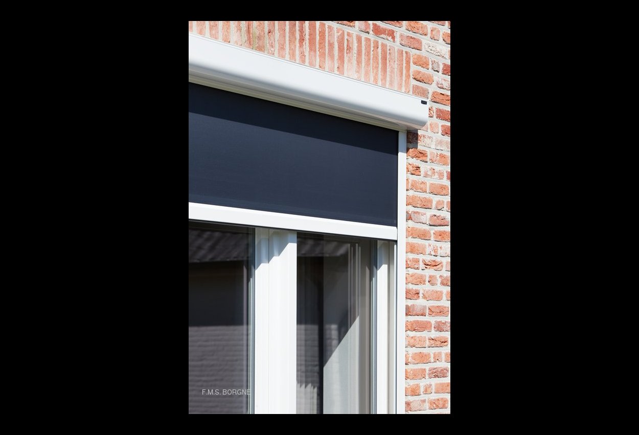 STORES-VERTICAUX-0005