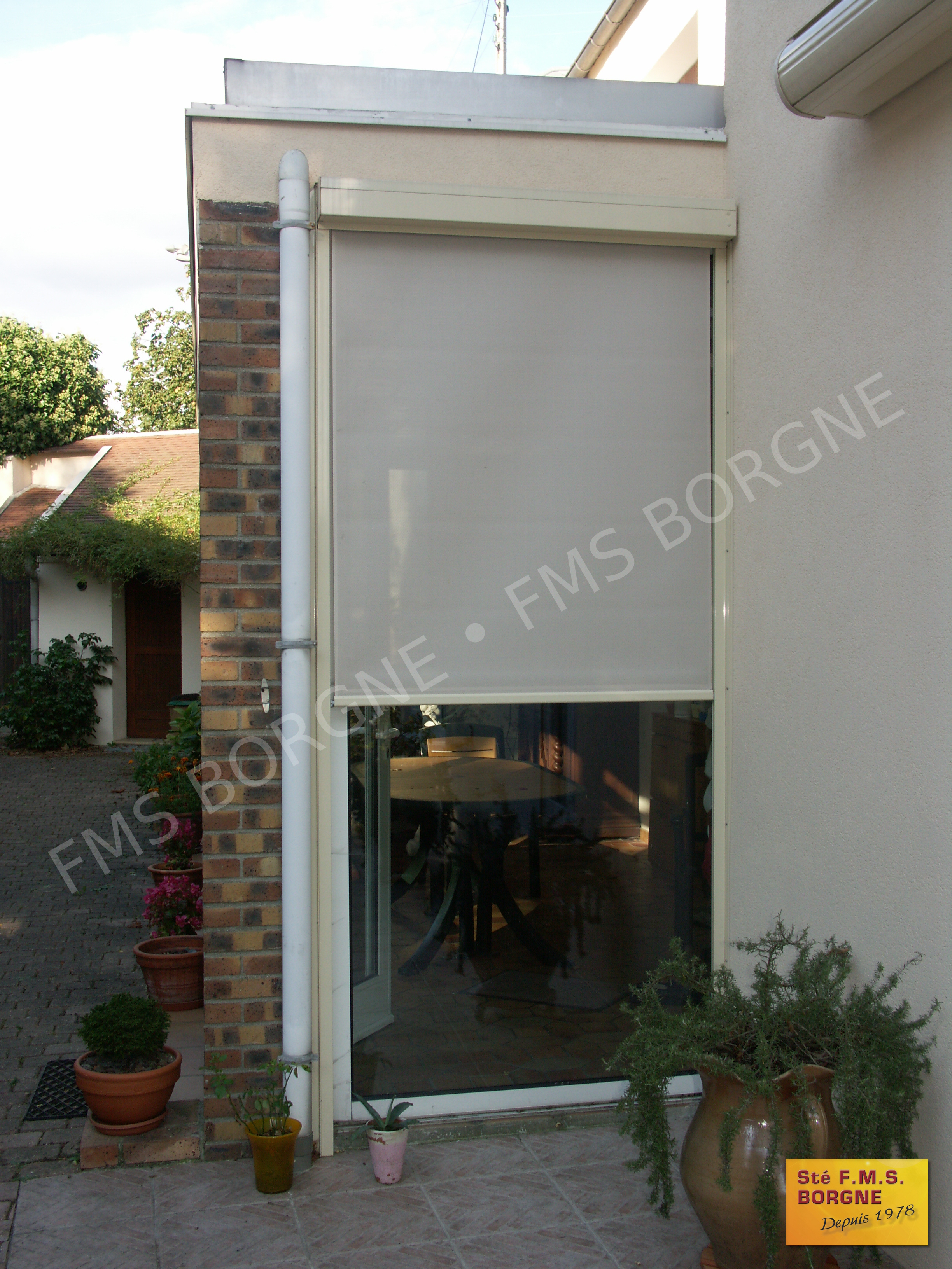 STORES-VERTICAUX-0018