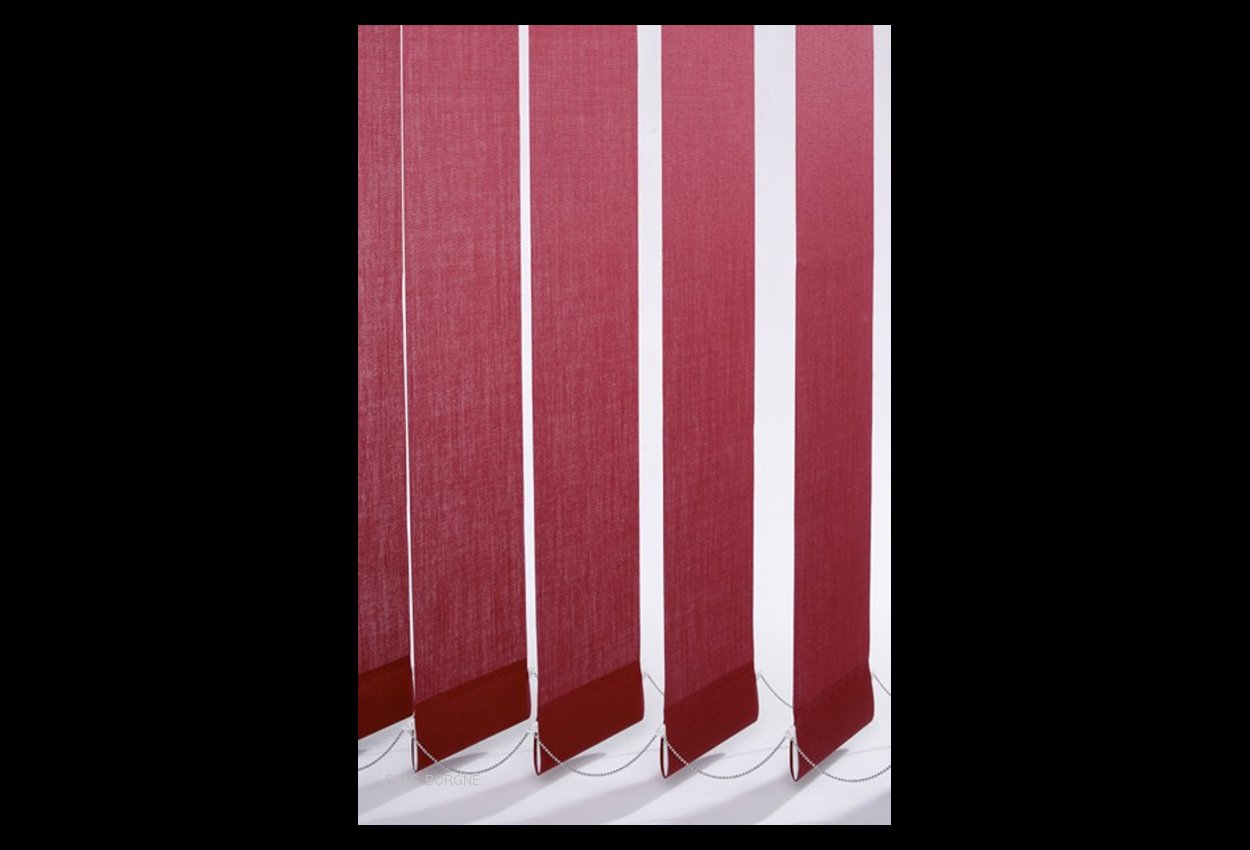 STORES-INTERIEURS-A-BANDES-VERTICALES-0001