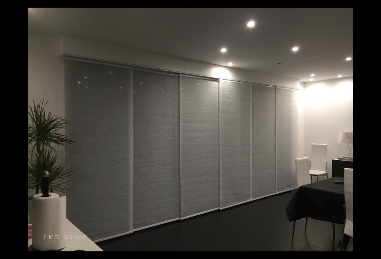 STORES-INTERIEURS-PANNEAUX-JAPONAIS-0001
