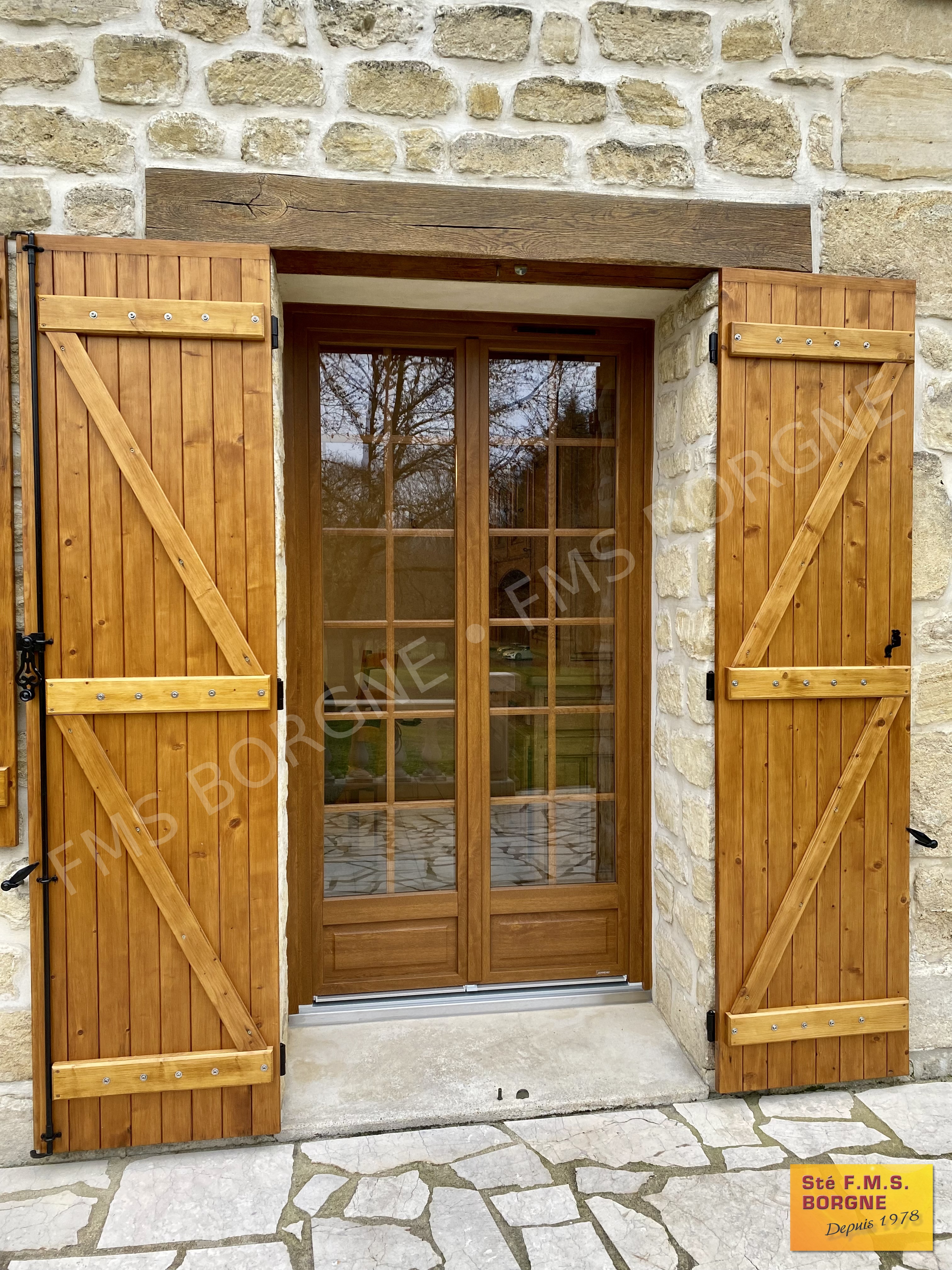 VOLETS-BATTANTS-BOIS-0003