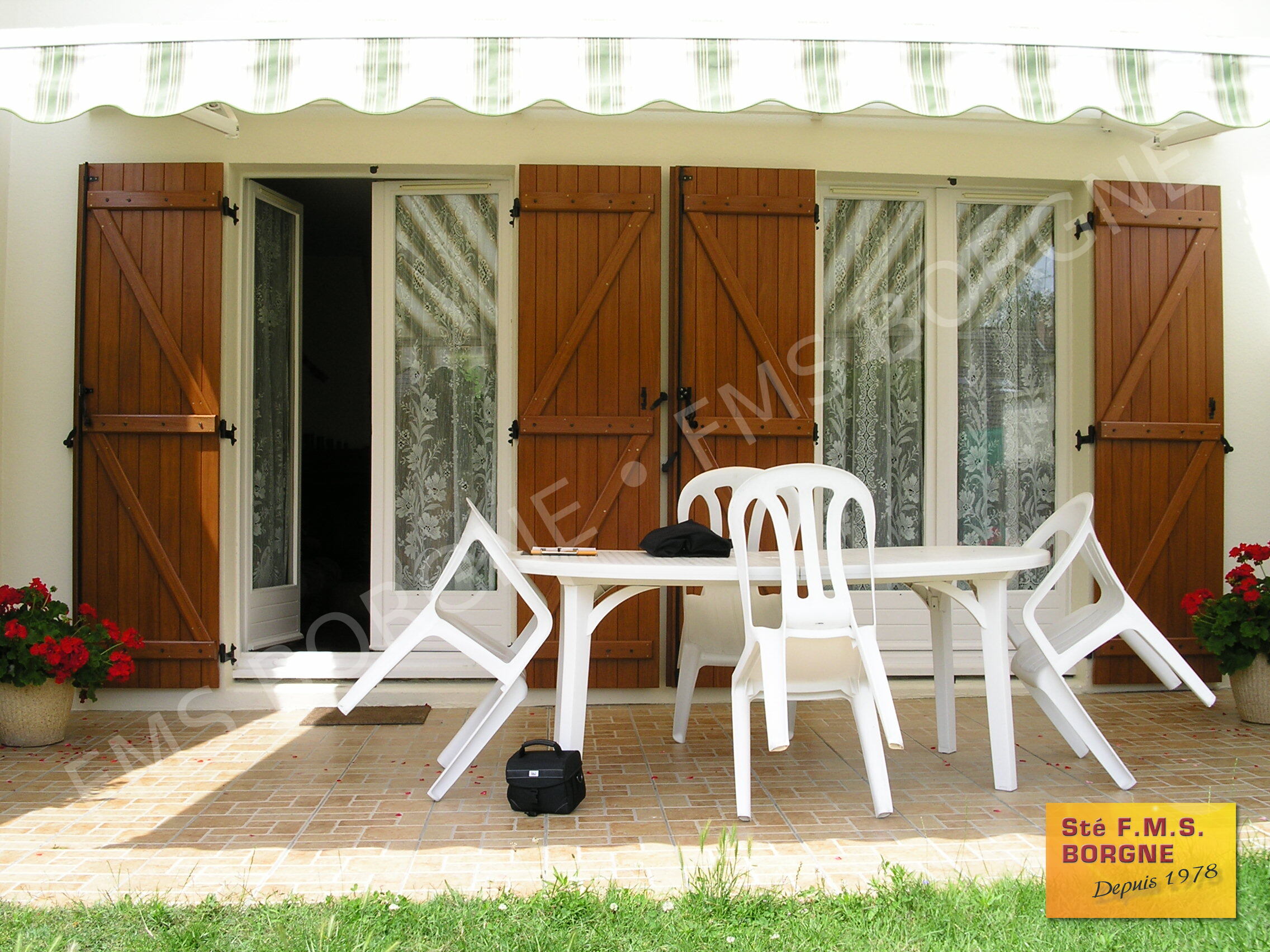 VOLETS-BATTANTS-BOIS-0005